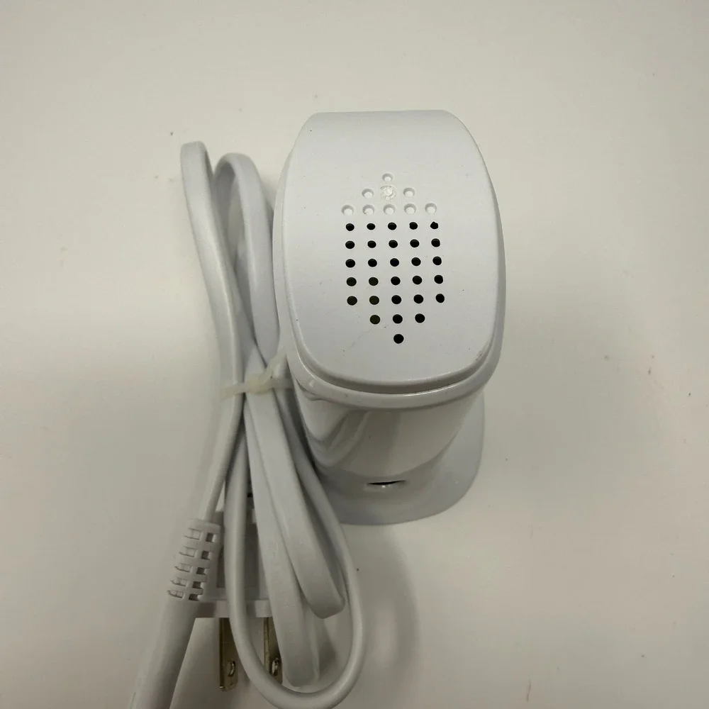 AARP AC/DC Power Charger 5 Port USB Charging Station White MF-05004000 Hub